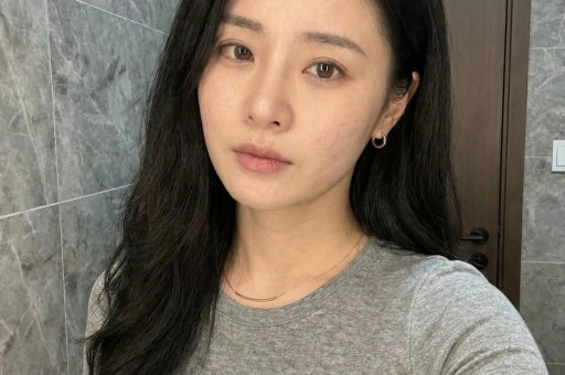 男明星陈德修被曝出轨前女友晒出聊天记录小三：对此并不知情
